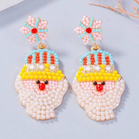 Festive & Unique Santa Claus Beaded Dangle Earrings – Handmade Christmas Jewelry - Picture 1 of 5